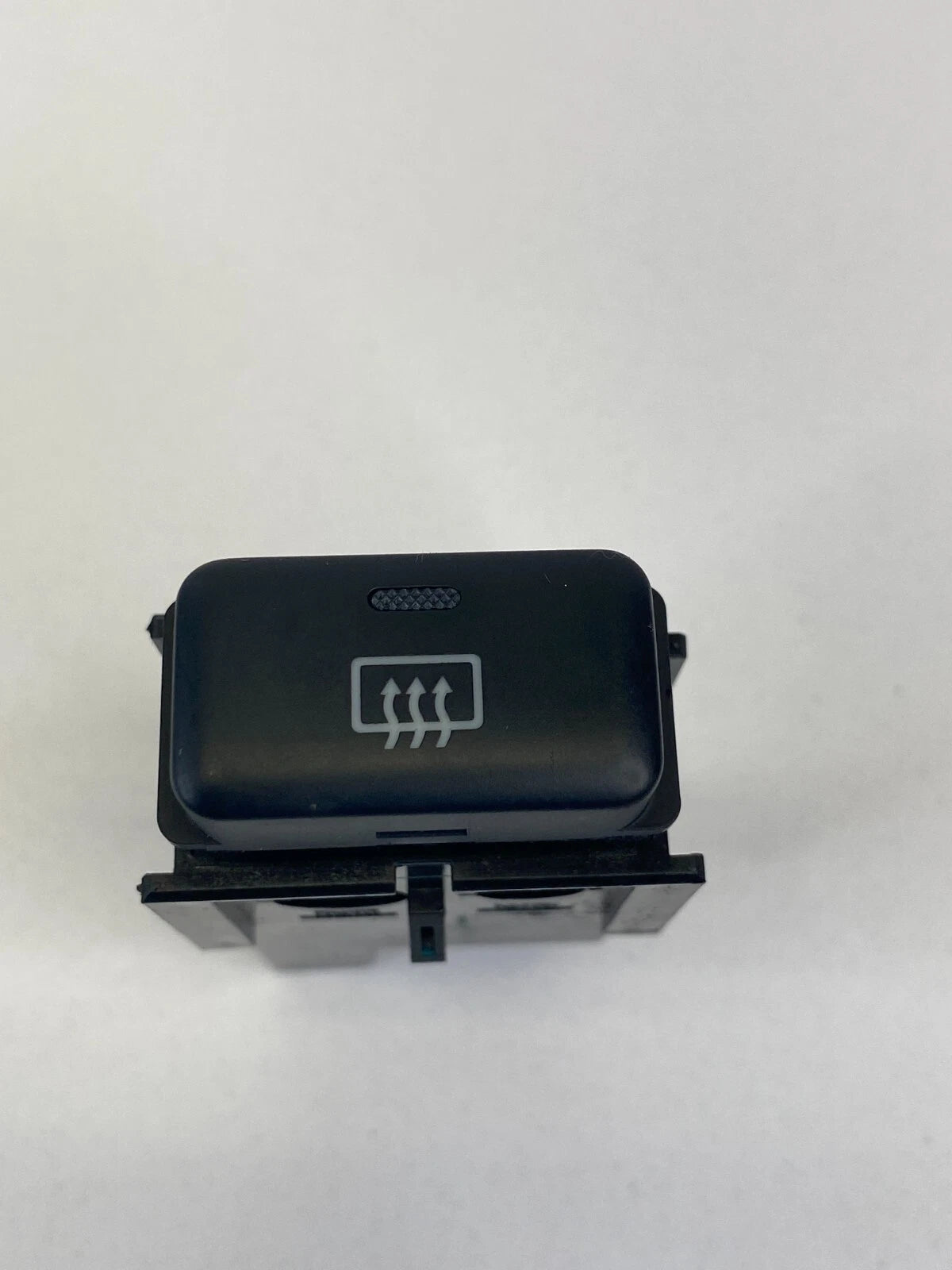 1992-1996 TOYOTA CAMRY REAR WINDSHIELD DEFROSTER CONTROL BUTTON SWITCH ASSEMBLY