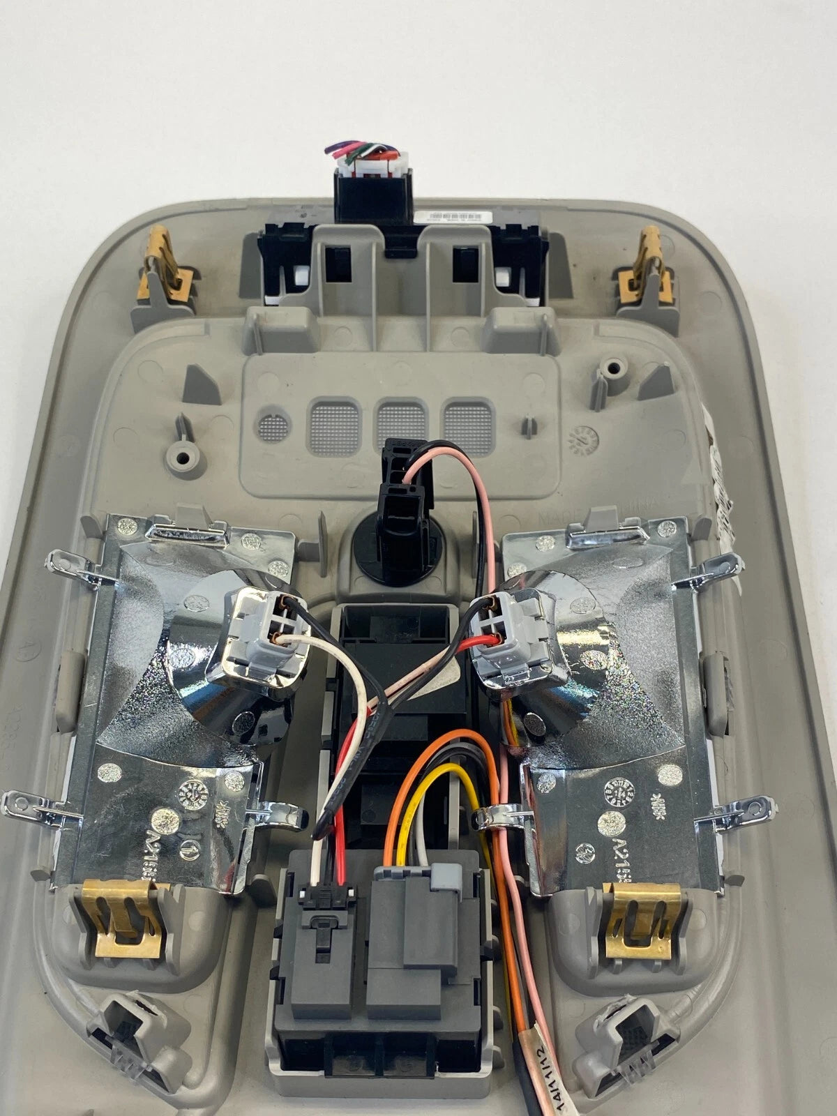 2010-2016 CHEVY EQUINOX W/O SUNROOF OVERHEAD CONSOLE DOME LIGHT LAMP 23446933