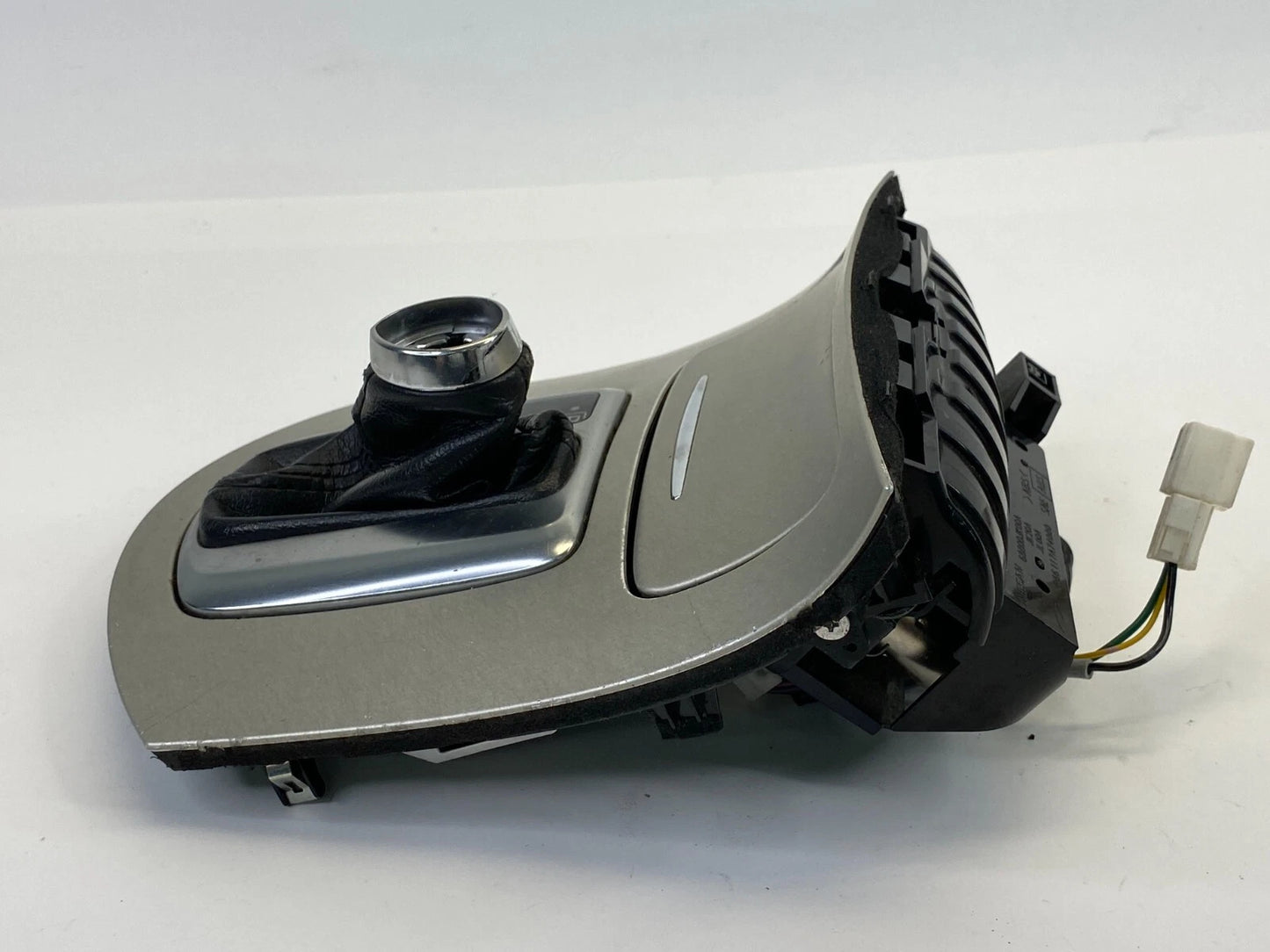 07 08 INFINITI G35 AUTOMATIC CENTER CONSOLE SHIFTER BEZEL W/ ASHTRAY 68800-JK00A