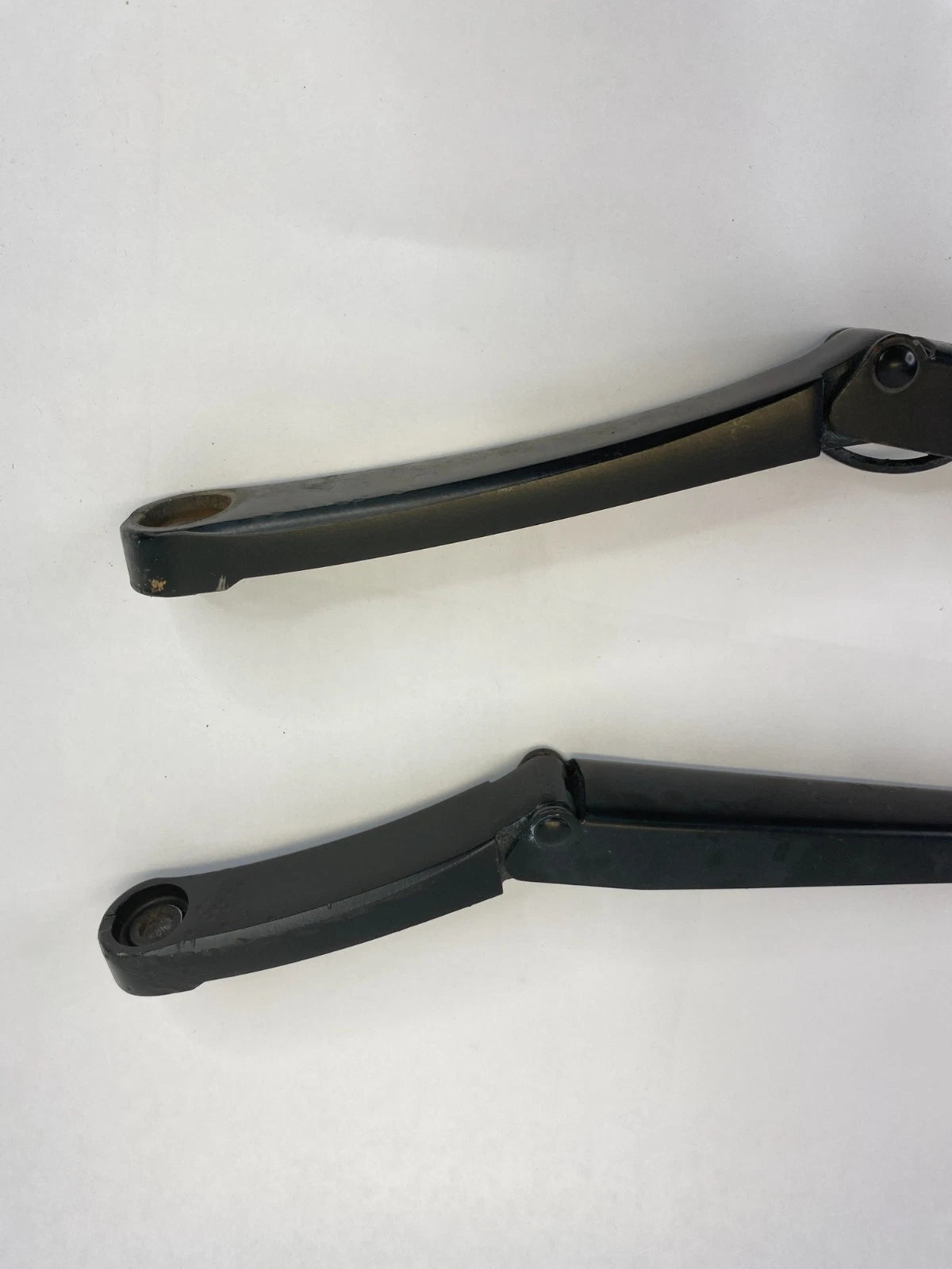12-17 VOLKSWAGEN CC FRONT WINDSHIELD WIPER ARMS PAIR LEFT RIGHT OEM 3C8955409B