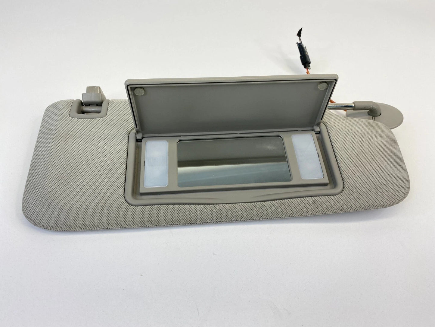 2013-2016 CHEVROLET MALIBU ROOF RIGHT PASSENGER SIDE SUNVISOR SUN VISOR SHADE