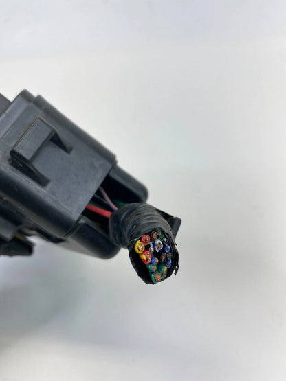 2000 2001 MAZDA MPV 2.5L ENGINE ROOM FUSE RELAY BOX UNIT WITH MOUNT BRACKET OEM