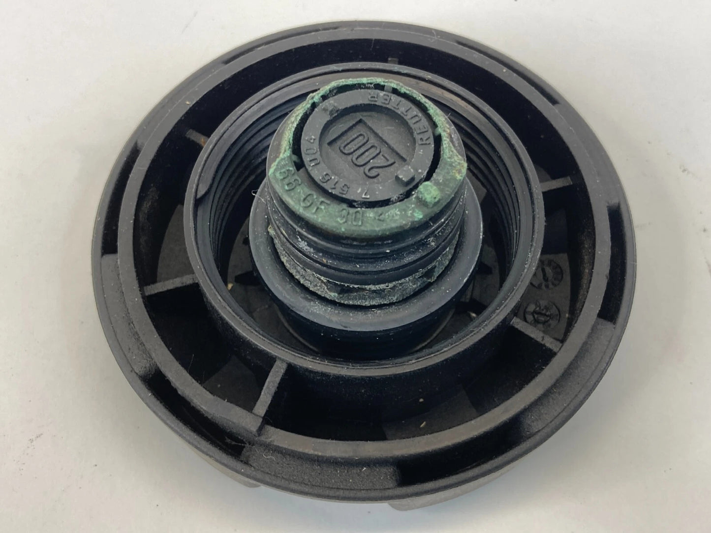 04 05 06 07 BMW 530I RADIATOR COOLANT EXPANSION TANK CAP LID COVER 7516004
