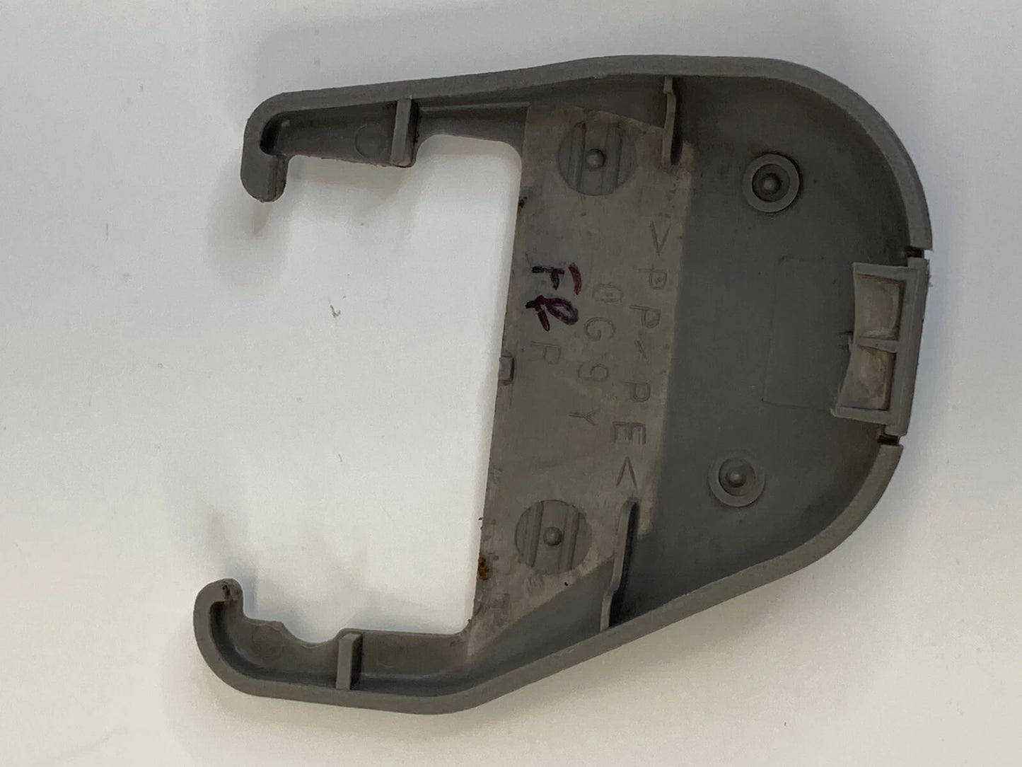 2003 2003 02 03 LEXUS ES300 FRONT RIGHT SEAT TRACK END COVER CAP TRIM OEM