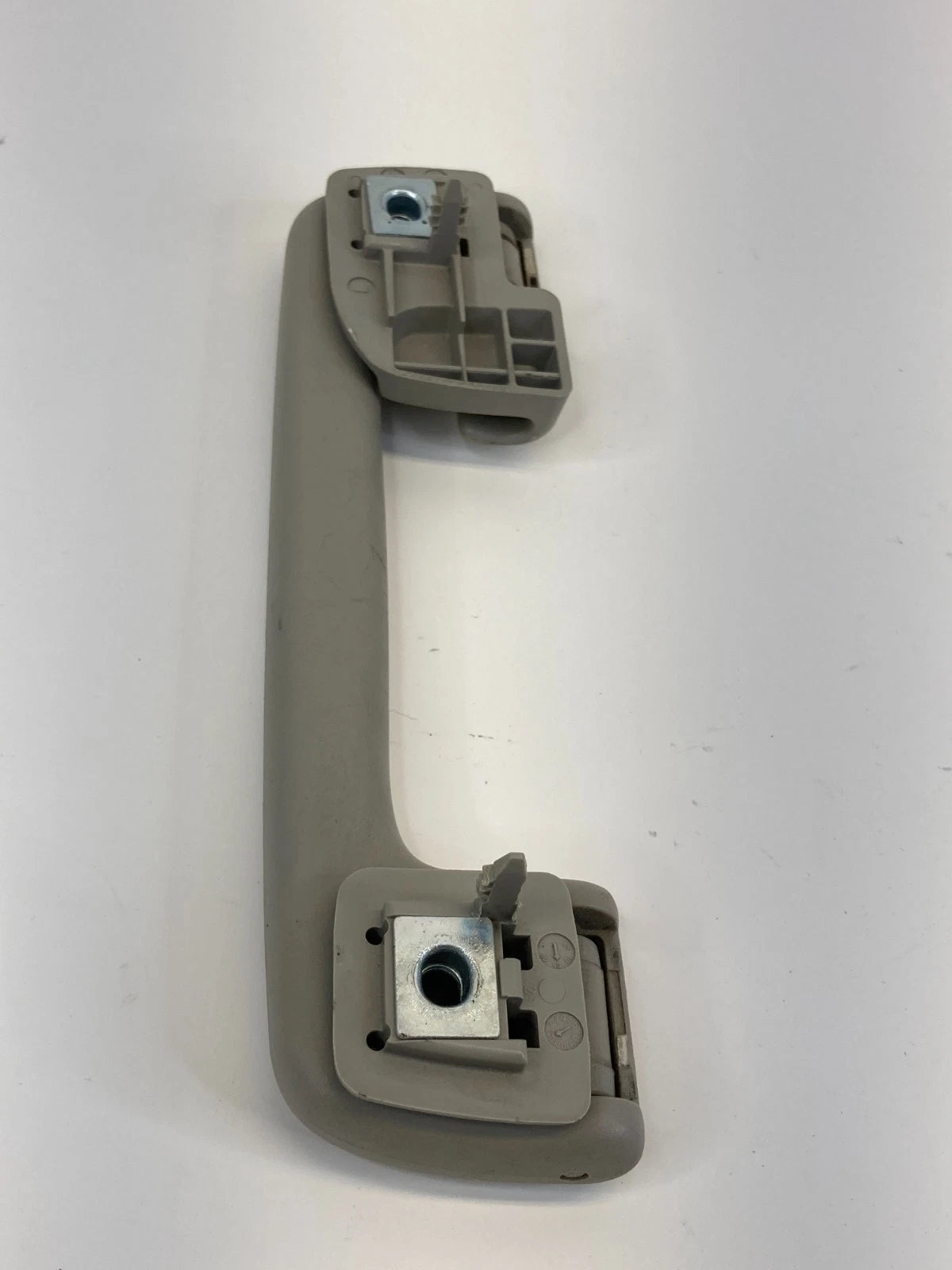 2007-2014 GMC YUKON CHEVROLET TAHOE REAR LEFT SIDE ROOF GRAB GRIP HANDLE OEM