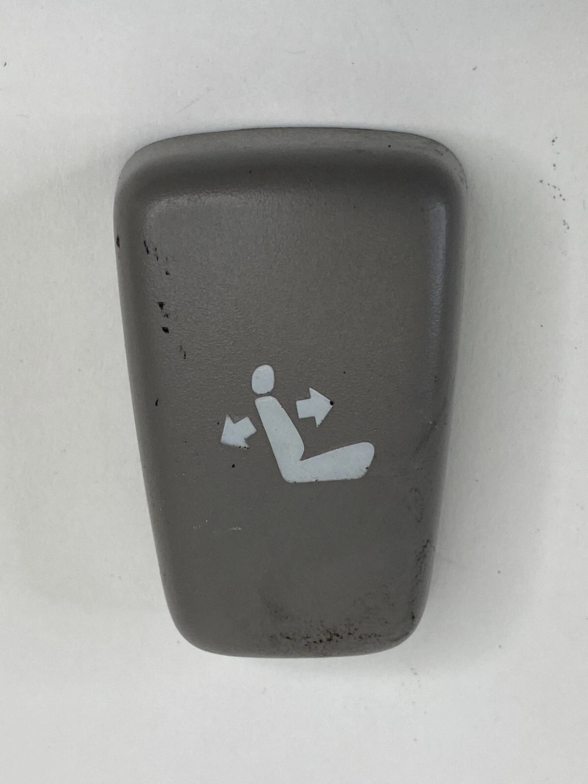 2001-2004 TOYOTA SEQUOIA FRONT RIGHT SIDE SEAT LUMBAR ADJUSTER SWITCH COVER OEM