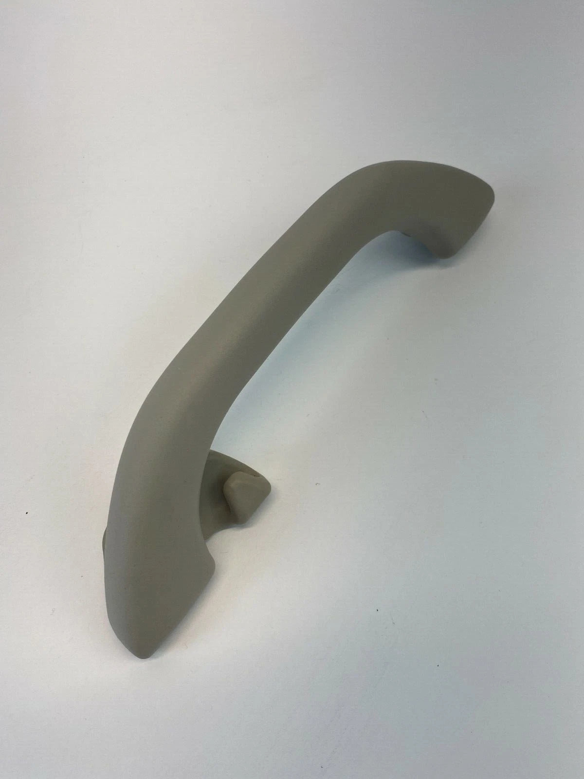 1998-2001 AUDI A4 SEDAN ROOF REAR RIGHT PASSENGER GRIP GRAB HANDLE OEM