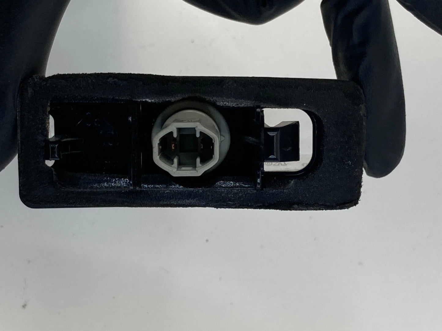 2005-2016 SCION TC REAR TRUNK LID LEFT OR RIGHT LICENSE PLATE LIGHT LAMP OEM
