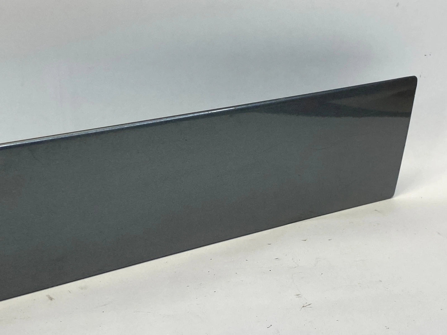2005-2010 HONDA ODYSSEY REAR LEFT SIDE SLIDING DOOR RAIL TRIM COVER 72589-SHJA