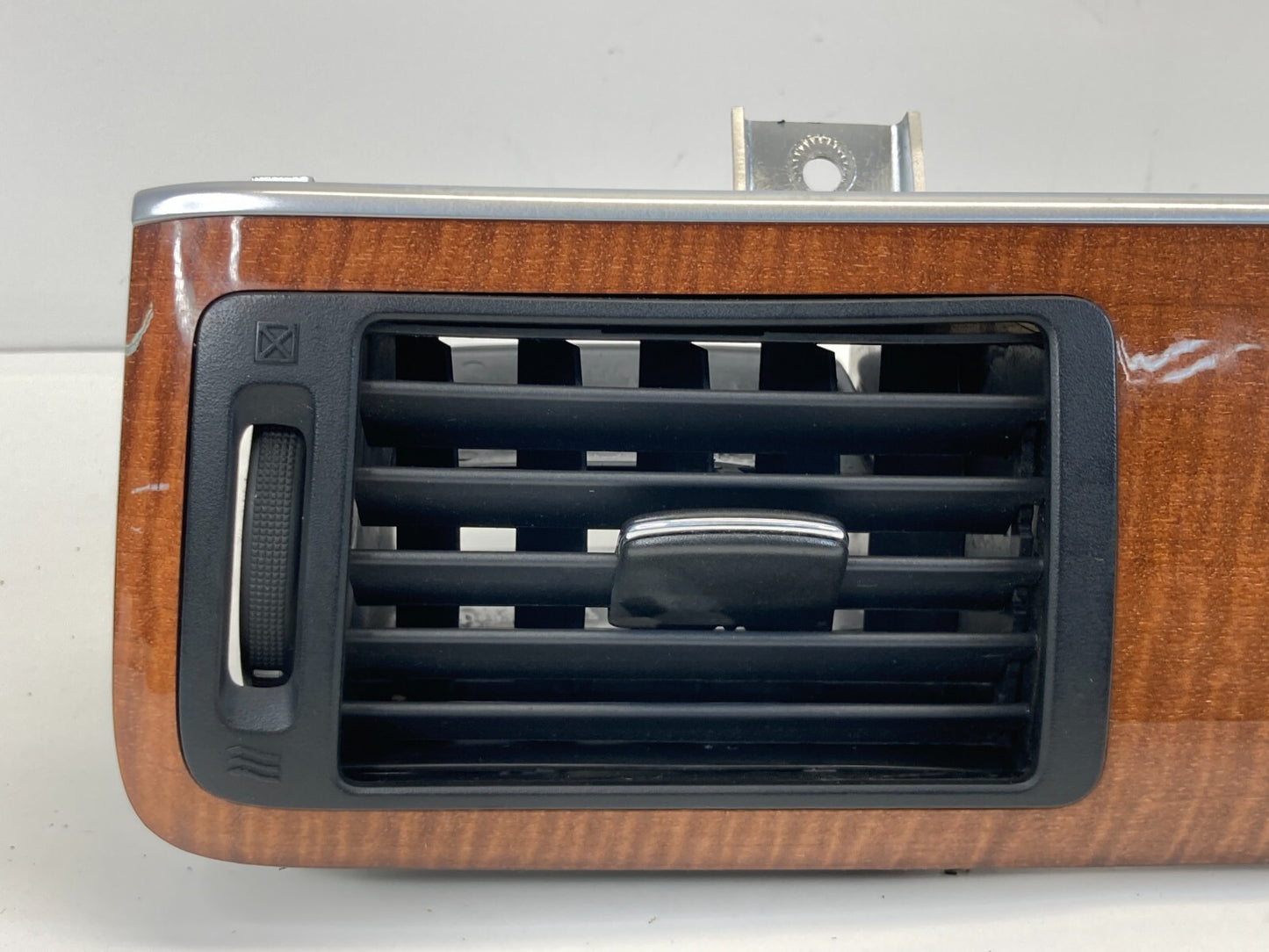 2008-2010 Infiniti QX56 Dash Right Side Molding Bezel w /Air Vent 68220-ZQ11D