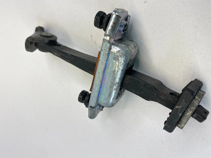 2006-2011 KIA RIO RIO5 HATCHBACK FRONT RIGHT PASSENGER DOOR CHECK STOPPER DETENT
