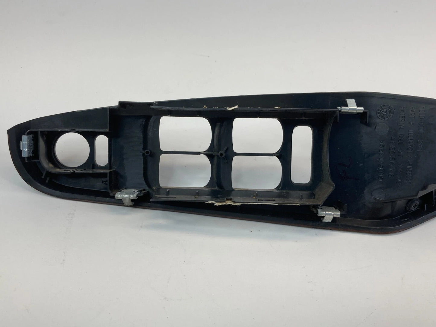 05-10 Pontiac G6 SEDAN Left Driver Door Master Window Switch Bezel 25851963