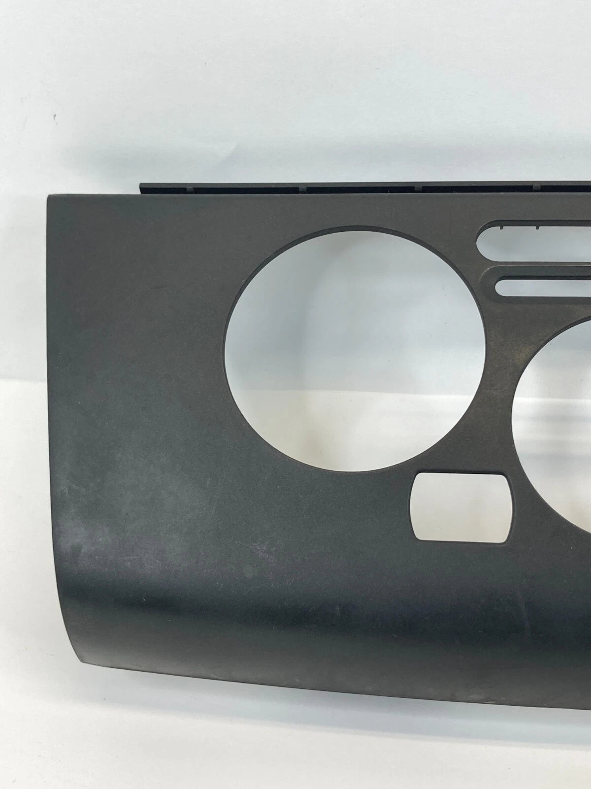07-12 NISSAN VERSA CENTER DASHBOARD CLIMATE CONTROL PANEL BEZEL COVER 27570EM00B