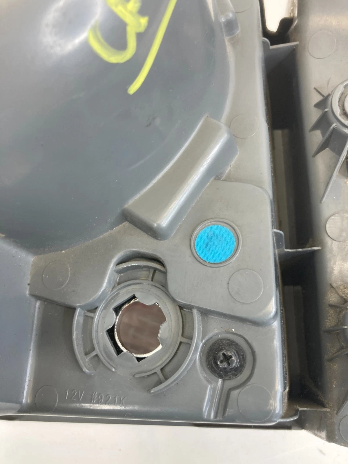 2011-2016 CHEVY CRUZE RIGHT PASSENGER QUARTER PANEL MOUNTED TAIL LIGHT TAILLIGHT