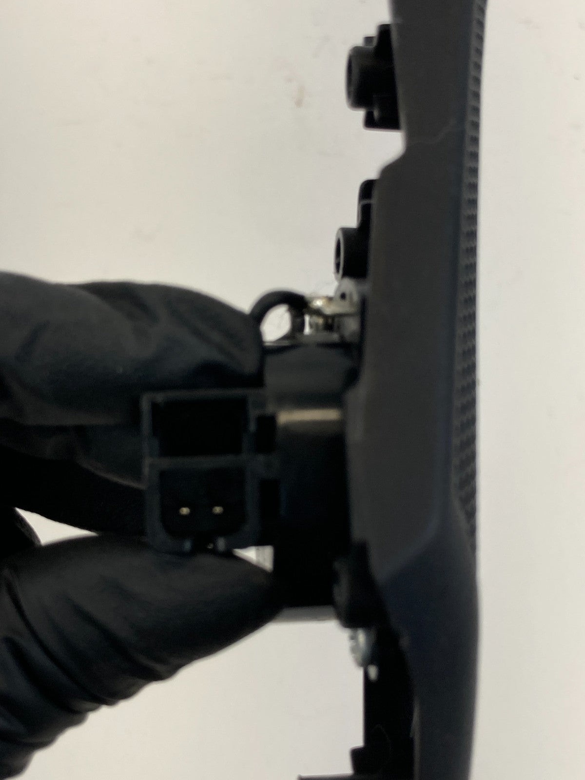 2012-2015 Chevrolet Captiva Sport Front Right Door Tweeter w/ Cover 96673603