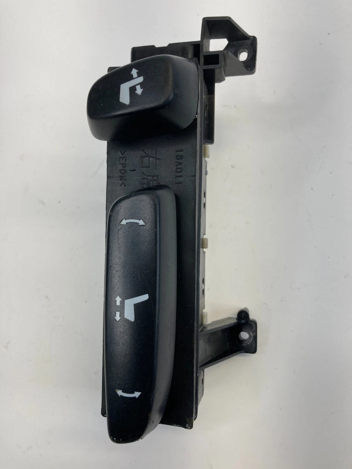 2006-2013 LEXUS IS250 IS350 FRONT RIGHT PASSENGER POWER SEAT ADJUSTMENT SWITCH