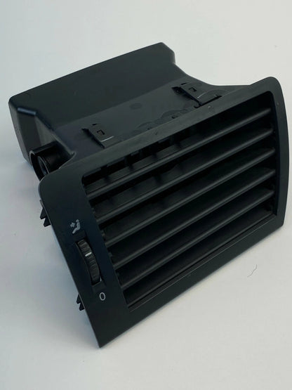 2009-2014 VOLKSWAGEN ROUTAN RIGHT PASSENGER SIDE DASH AC AIR VENT GRILLE OUTLET