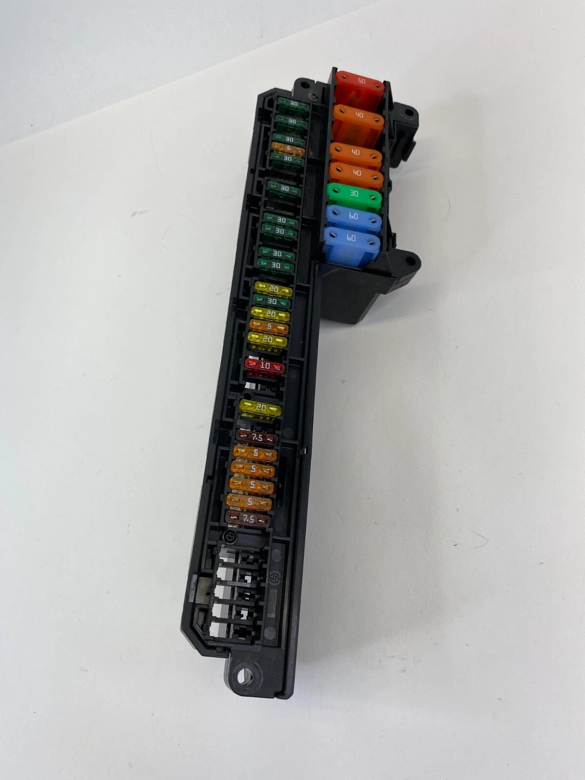 2006-2010 BMW 550I 4.8L AT FRONT POWER DISTRIBUTION FUSE RELAY BOX 257-13290 OEM