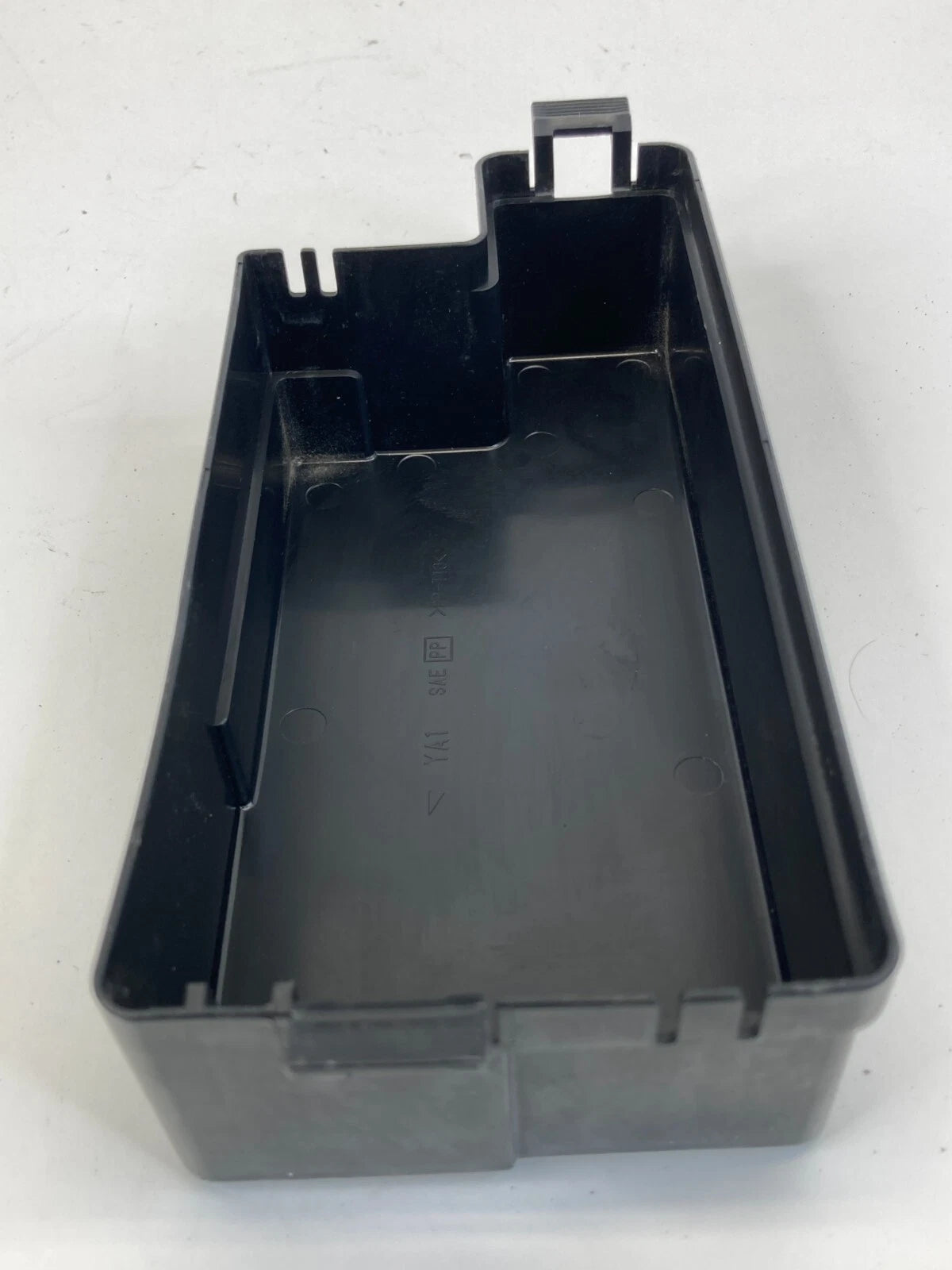 2001-2004 NISSAN PATHFINDER 3.5L A/T UNDER HOOD FUSE RELAY BOX COVER CAP OEM