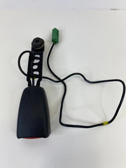 2000-2004 VOLVO S40 FRONT LEFT DRIVER SIDE SEAT BELT BUCKLE RECIVER ASSY OEM