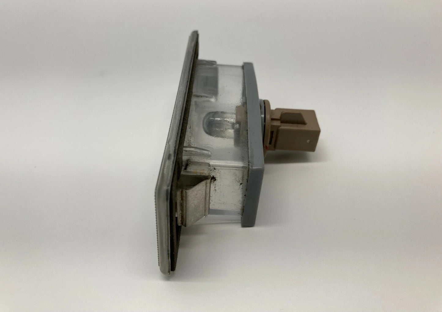 2011-2015 KIA OPTIMA HYBRID LEFT LICENSE PLATE LIGHT LAMP ASSEMBLY 92501-2G0 OEM