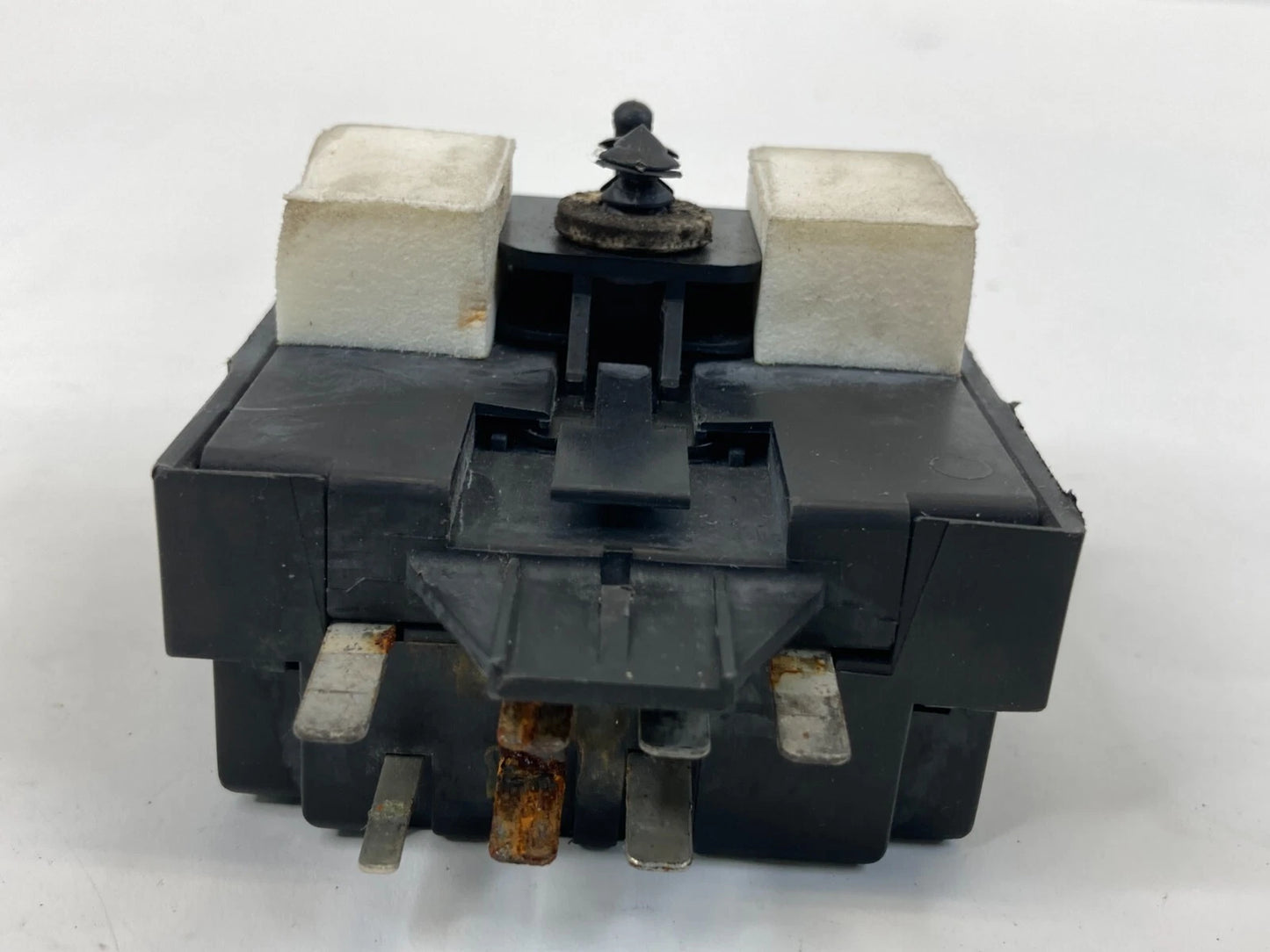 2003 LINCOLN NAVIGATOR SEAT BELT RELAY MODULE CONTROL COMPUTER 2L74-10E977-AB