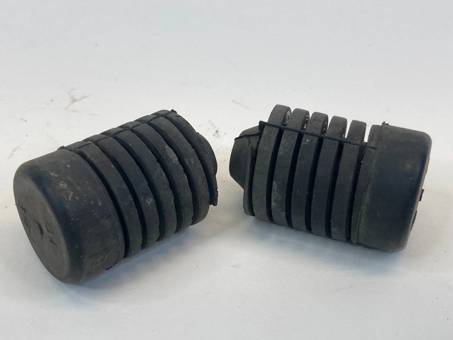 1998-2002 TOYOTA COROLLA FRONT HOOD BUMPER RUBBER ADJUSTMENT PAIR SET OEM