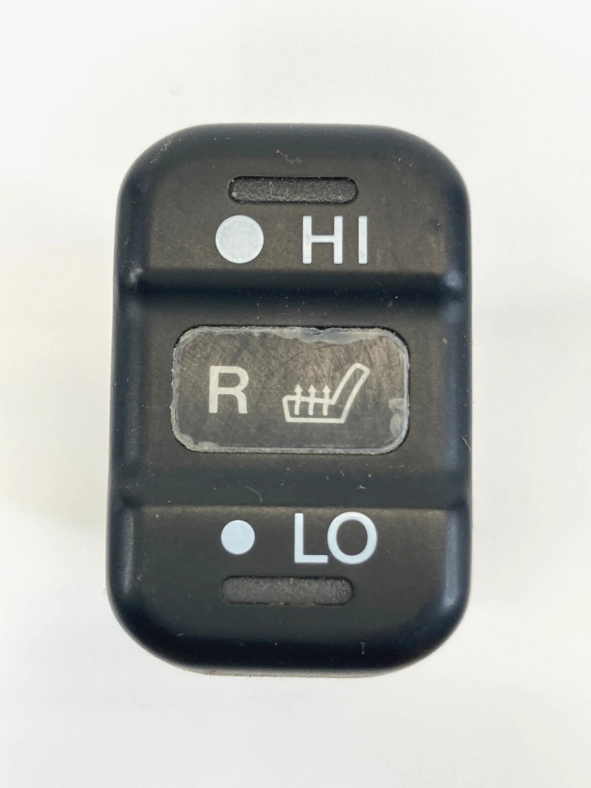 2002-2004 HONDA ODYSSEY FRONT RIGHT HEATED SEAT CONTROL SWITCH BUTTON M15994 OEM