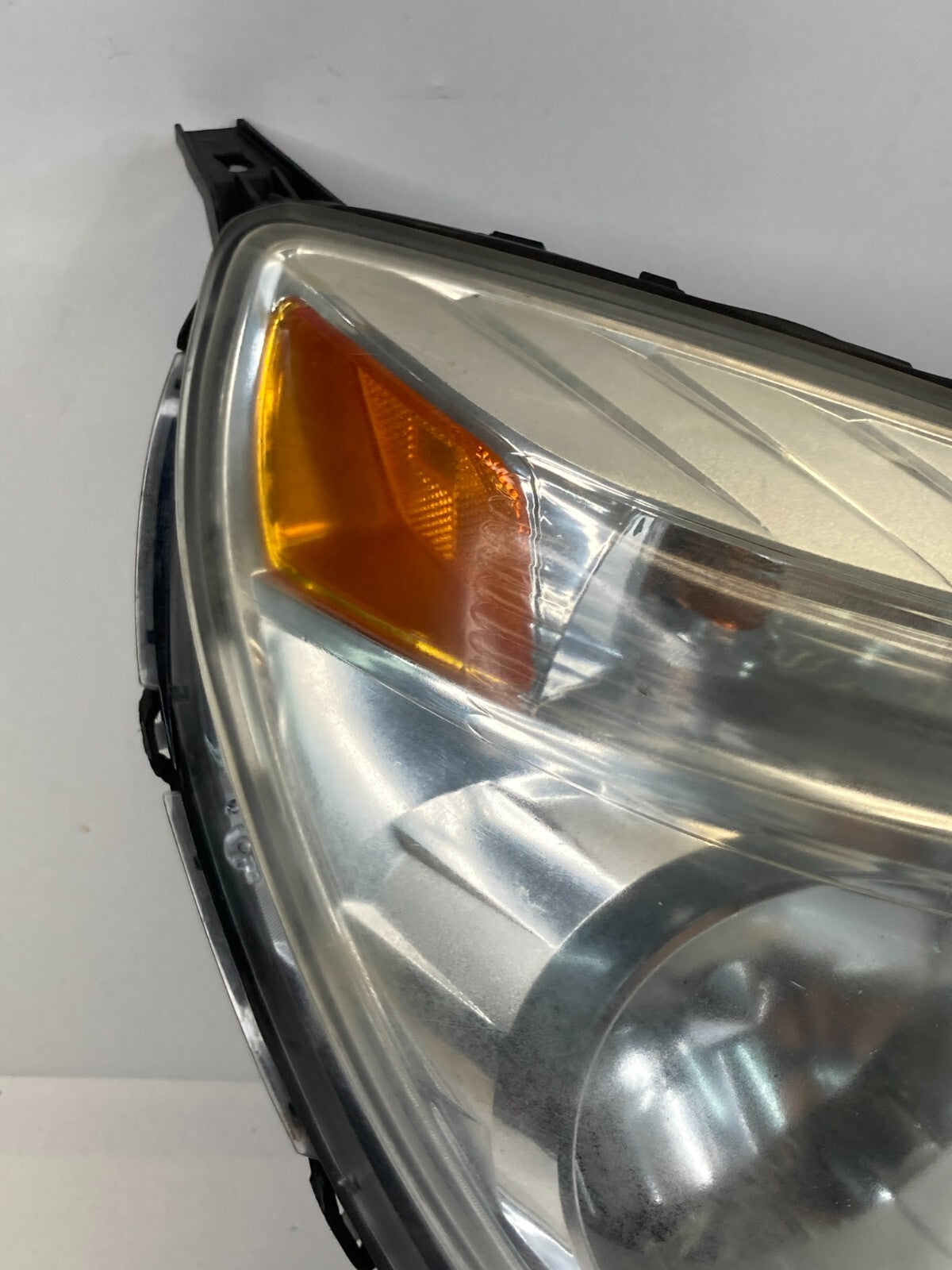 2010-2015 Chevrolet Equinox Right Passenger Headlight Headlamp Halogen OEM