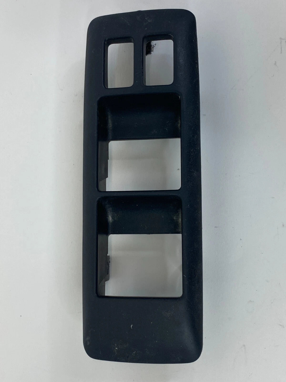 2008-2013 NISSAN ROGUE FRONT LEFT WINDOW SWITCH TRIM BEZEL COVER OEM 80961-JM00A