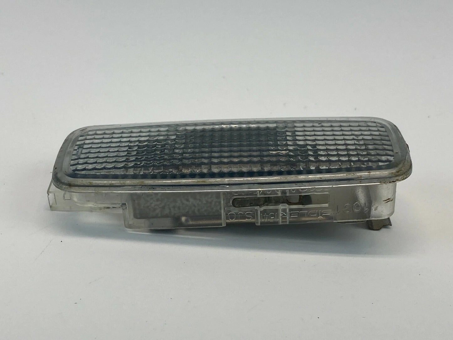 2001 AUDI A4 A4 QUATTRO INTERIOR OVERHEAD LIGHT SUN VISOR LAMP 8L0947105A OEM