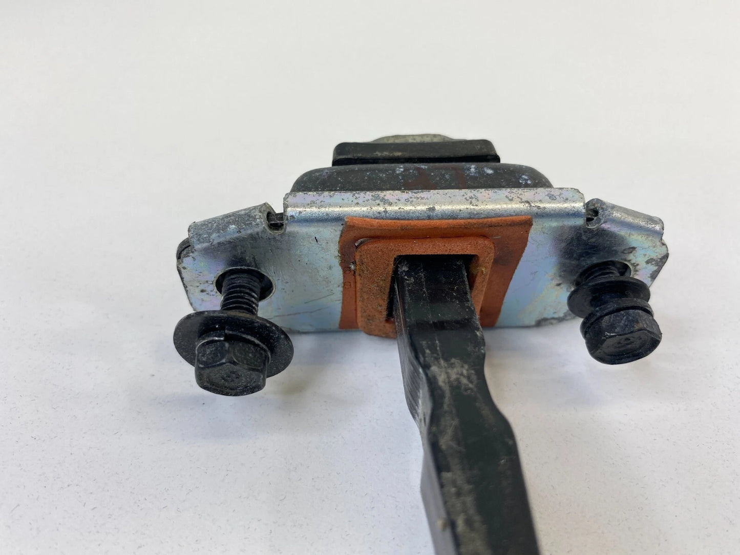 2006-2011 KIA RIO RIO5 HATCHBACK FRONT LEFT DRIVER DOOR CHECK STOPPER DETENT OEM