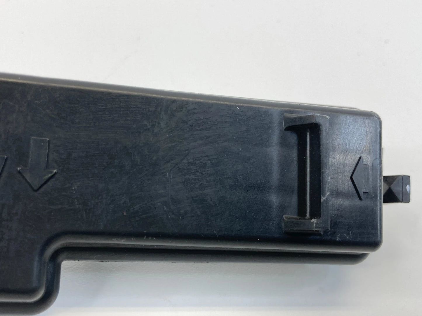 2007-2009 DODGE CALIBER 2.0L AIR MASS FLOW SENSOR COVER CAP LID OEM