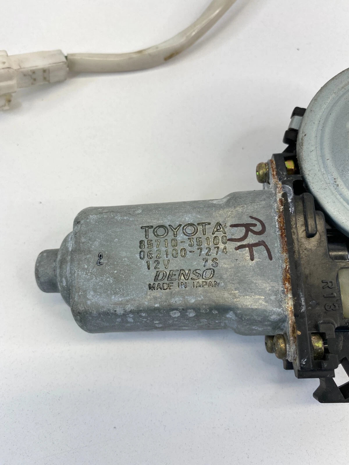 1996-1998 TOYOTA 4RUNNER FRONT RIGHT SIDE DOOR POWER WINDOW MOTOR 85710-35100