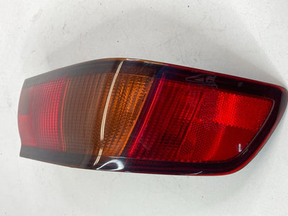 1997-1999 TOYOTA CAMRY LEFT DRIVER SIDE TAIL LIGHT OUTER TAILLIGHT ASSEMBLY OEM