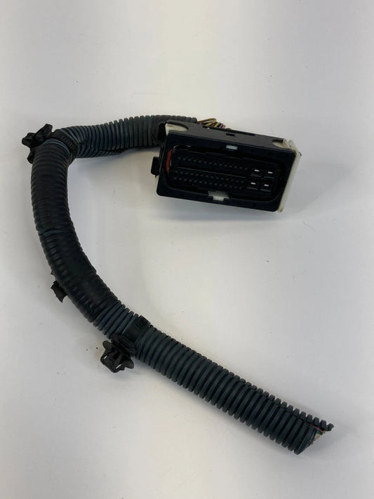04-06 TOYOTA SIENNA 3.3L FWD ABS ANTI LOCK BRAKE PUMP MODULE PLUG CONNECTOR OEM