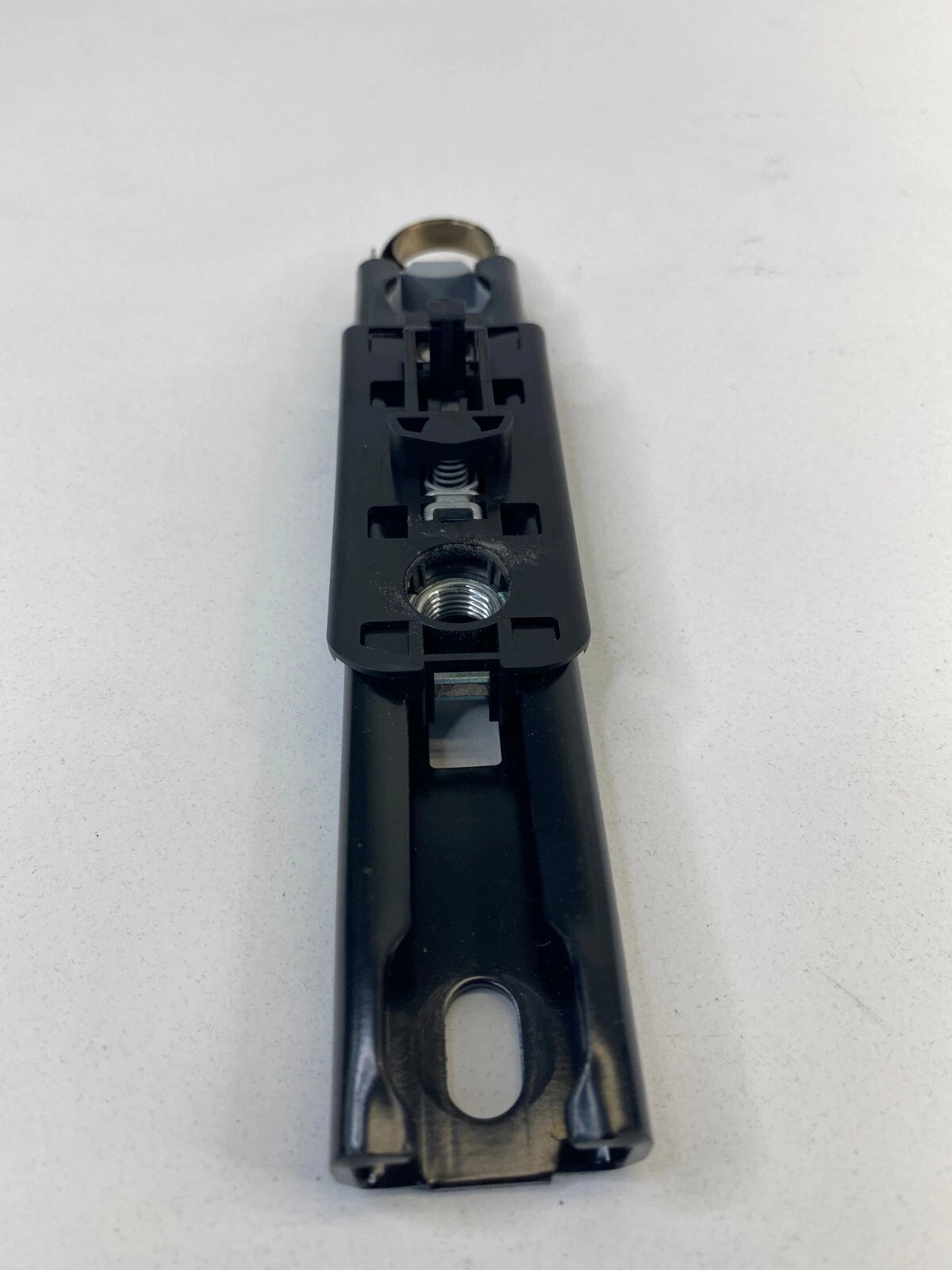 2006-2012 MERCEDES-BENZ R350 FRONT LEFT SEAT BELT HEIGHT ADJUSTER A2518600388