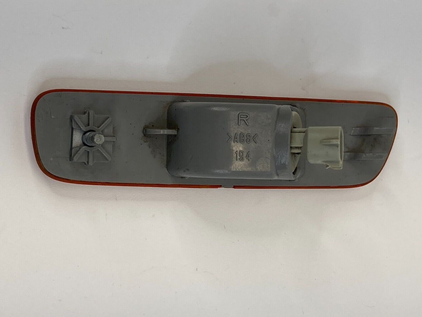 99 00 01 02 03 Lexus RX300 Front Right Passenger Bumper Marker Light Lamp OEM