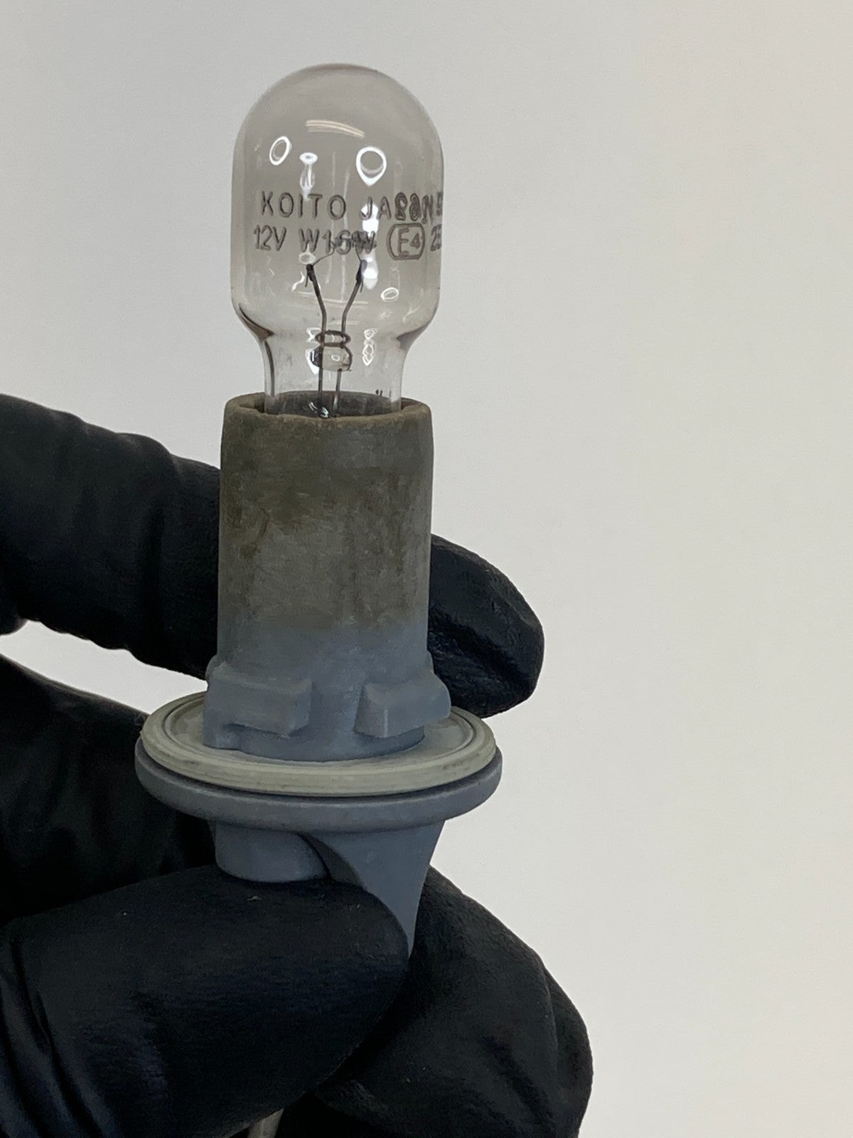 11-16 Chevrolet Cruze Rear Left Side Outer Tail Light Wiring Socket Harness