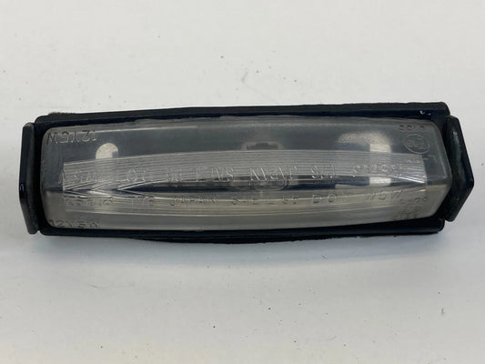 02 03 LEXUS ES300 ES330 04-06 REAR TRUNK LICENSE PLATE LIGHT LAMP TRIM PANEL OEM