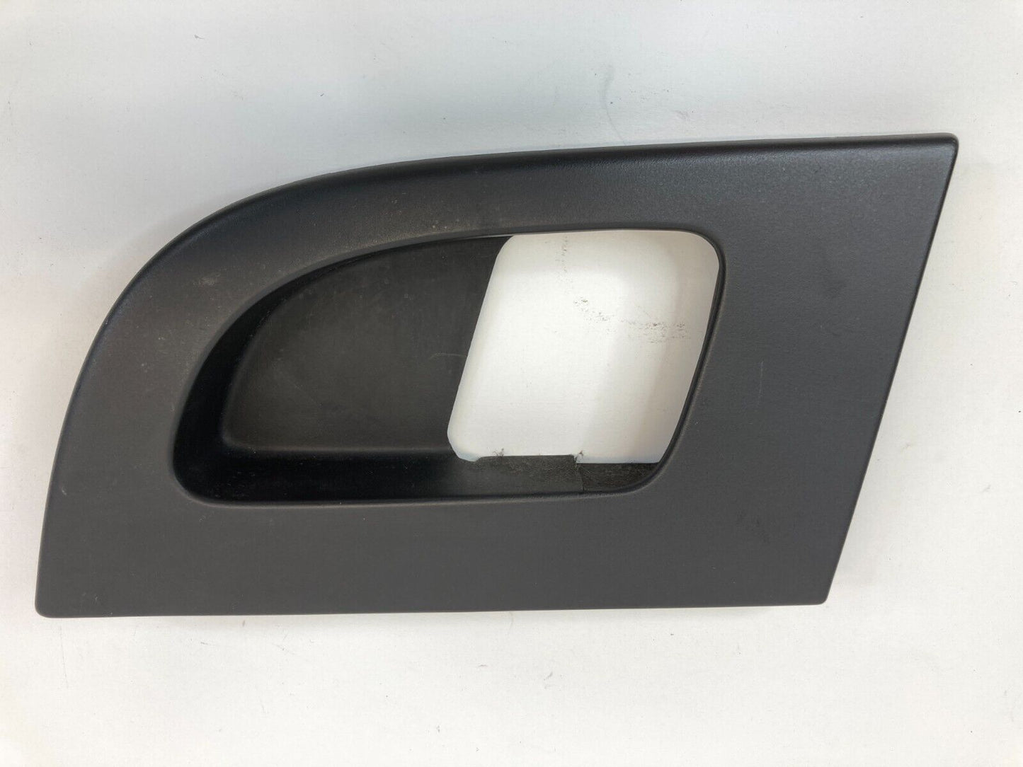 03-06 Ford Expedition Rear Right Inner Door Handle Cover Bezel 2LIX78275A18AFW