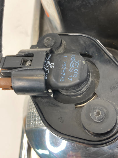 2002-2005 Ford Explorer Front Left Driver Side Headlight Head Light Lamp OEM