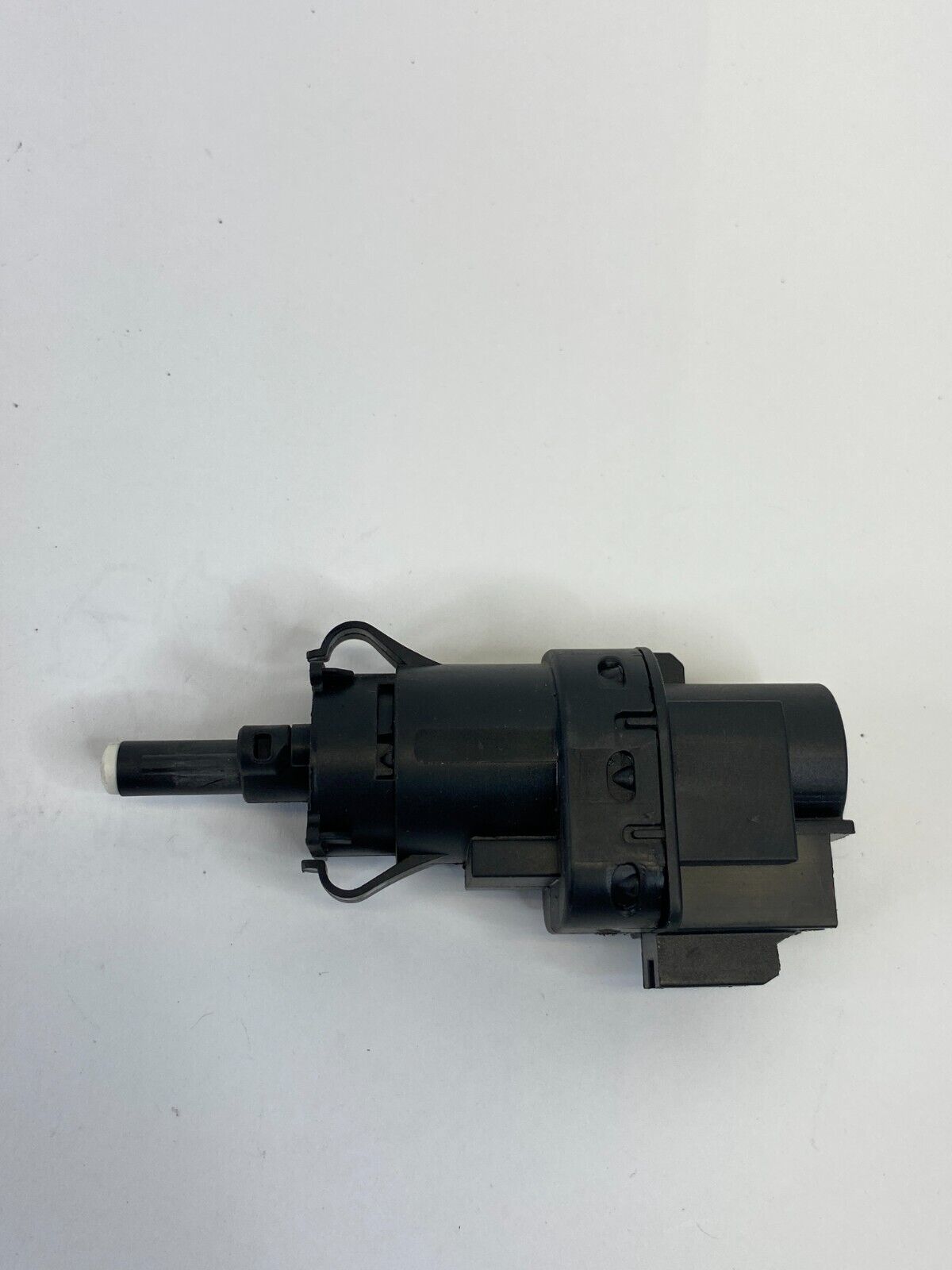 2008-2016 Volvo XC70 Brake Stop Light Lamp Switch Sensor 3M5T-13480-AC OEM