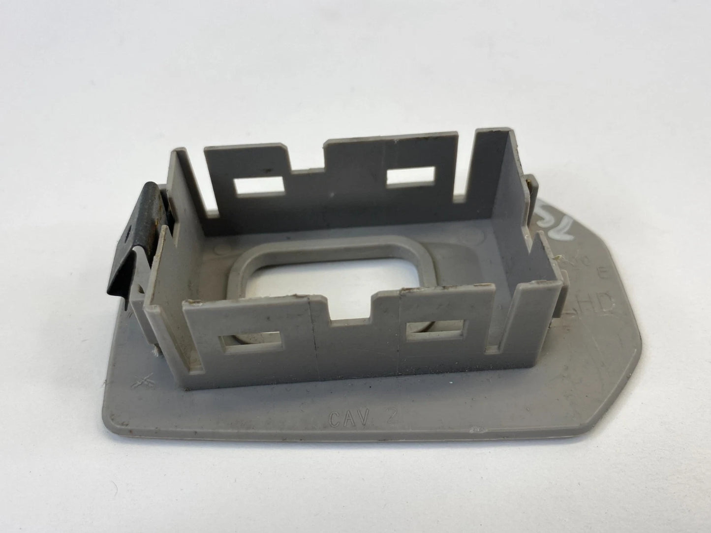 2004 2005 CADILLAC SRX REAR LEFT WINDOW SWITCH COVER BEZEL TRIM 10300-JL467 OEM
