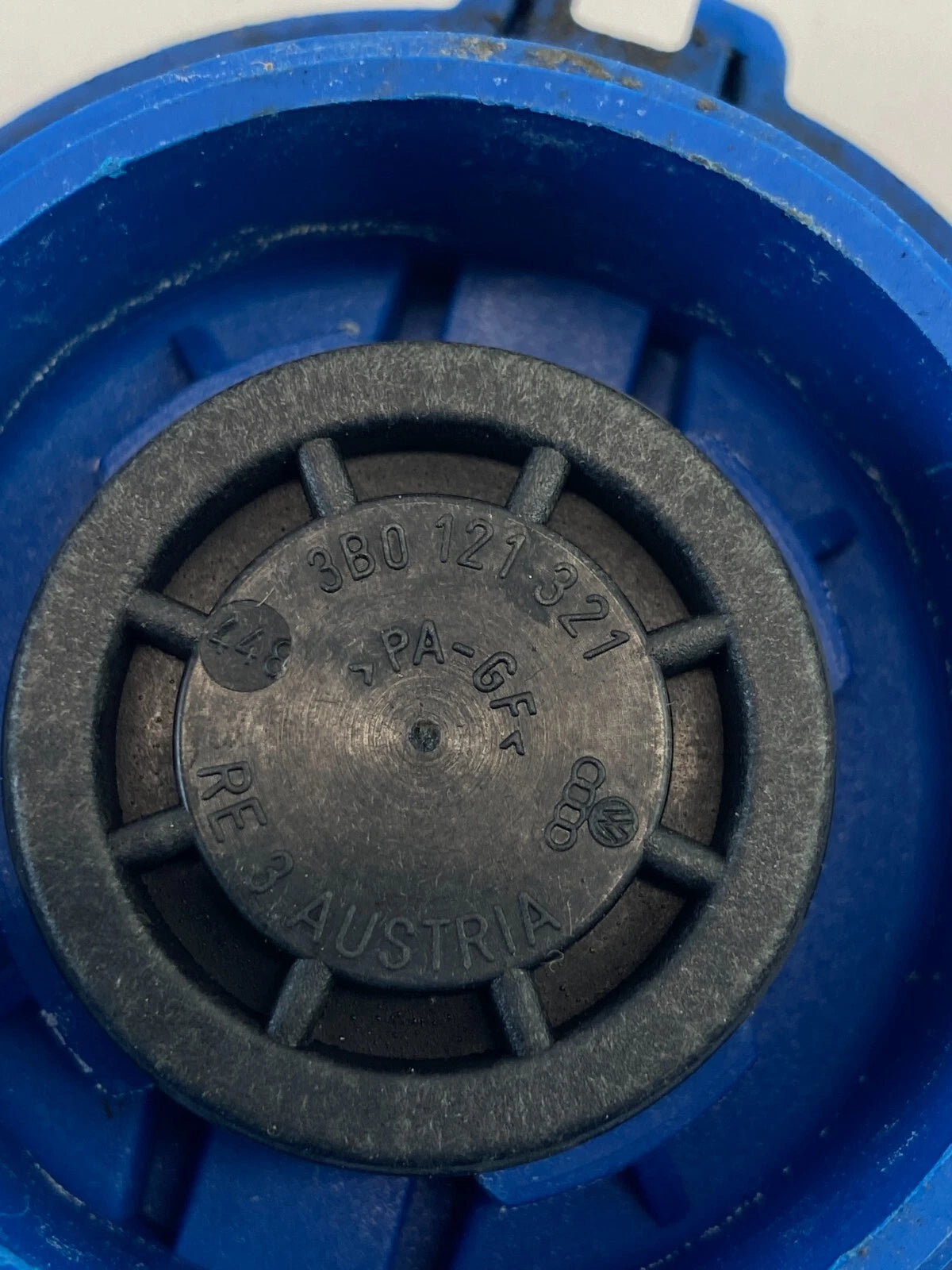 98-19 VOLKSWAGEN PASSAT ENGINE RADIATOR FLUID COOLANT RESERVOIR CAP 3B0121321