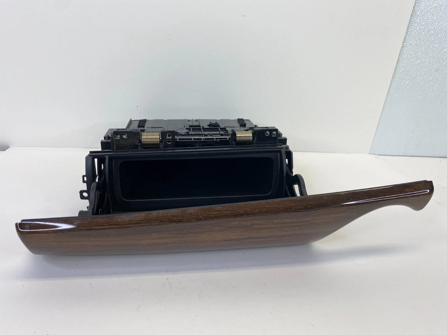 2007-2015 MINI COOPER DASH UPPER GLOVE BOX STORAGE CD CHANGER CARRIER 9166599
