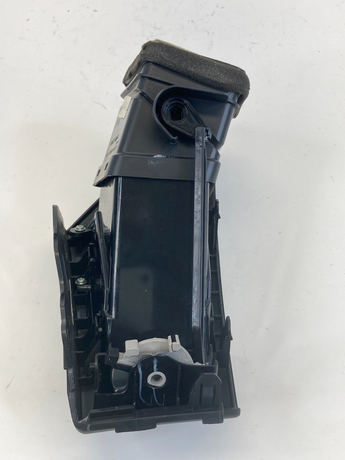 2011-2014 Hyundai Sonata Dash Right Outside A/C Heat Air Vent Grille 97490-3S000