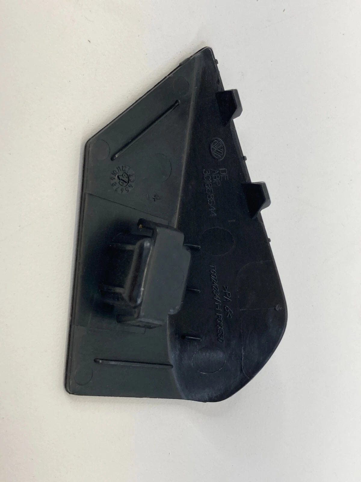 2009-2017 VOLKSWAGEN CC GLOVE BOX COMPARTMENT LOCK BOLT COVER 3C1858544 OEM