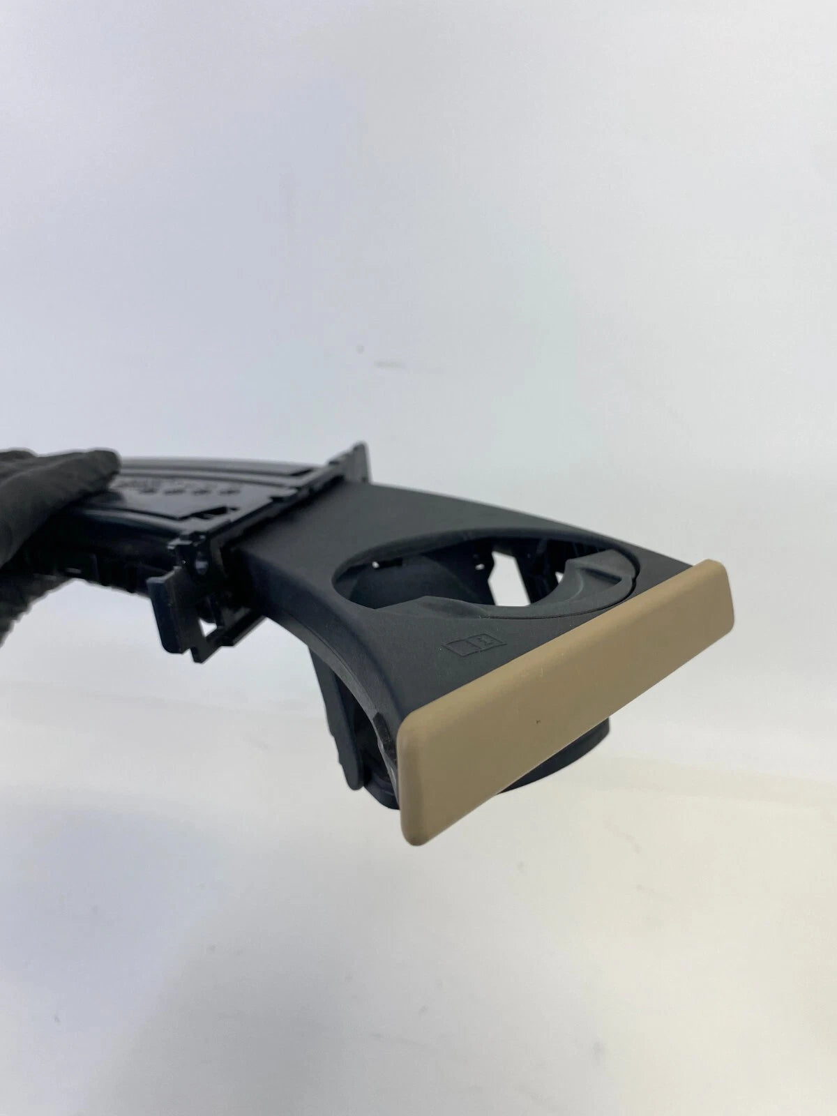 2007 2008 BMW 328XI FRONT LEFT DRIVER SIDE DASH CUP HOLDER TRAY 5145-7127406 OEM