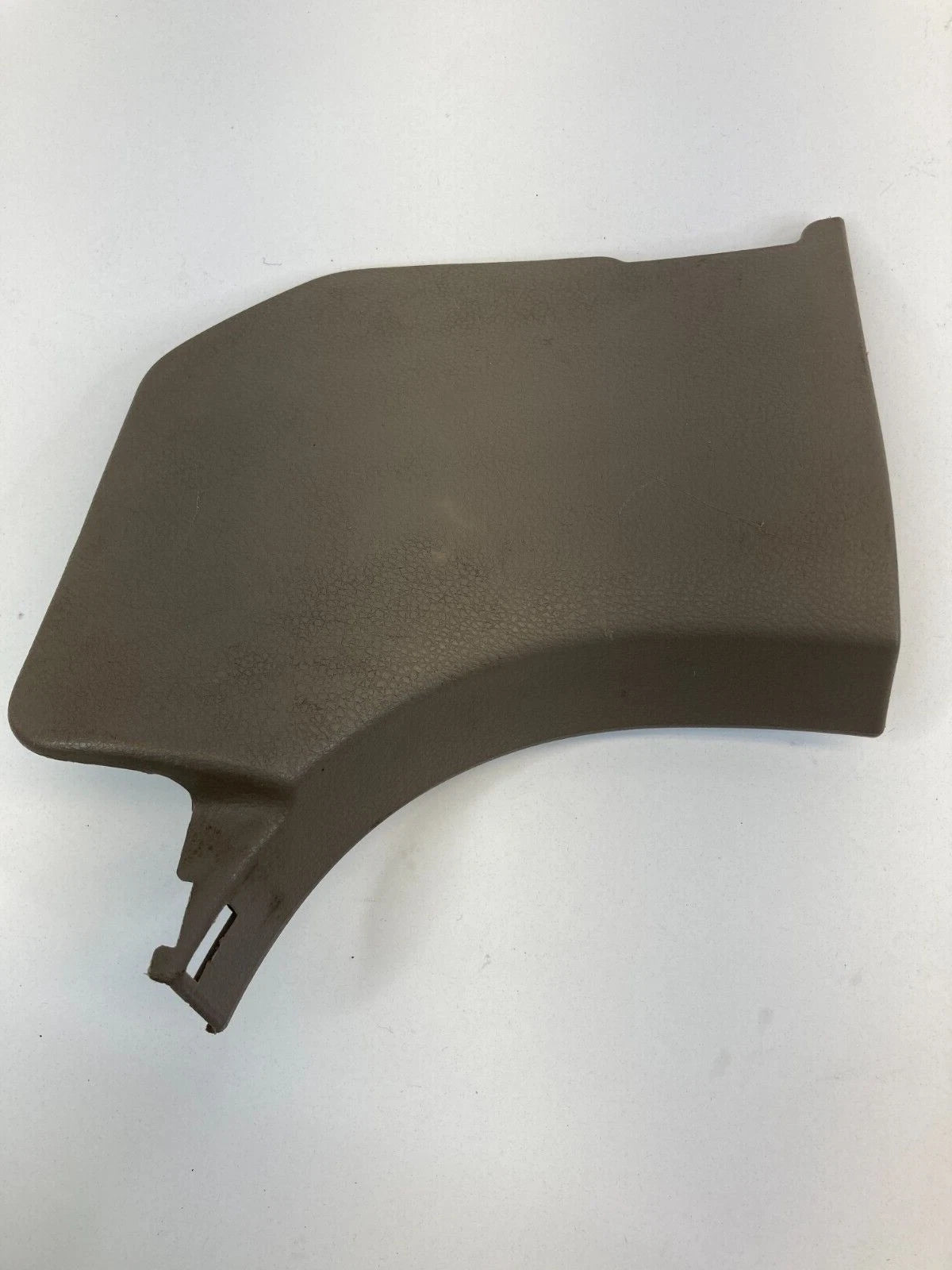 2002-2006 NISSAN ALTIMA FRONT RIGHT LOWER DASH KICK PANEL COVER TRIM 66900-8J000